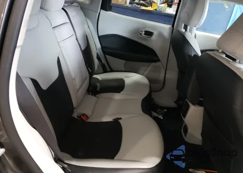 2019 Jeep Compass Latitude from USA, damaged, VIN 3C4NJDBB7KT806934